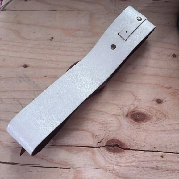 Vintage Boho Wide White Leather Belt - Picture 3 of 8